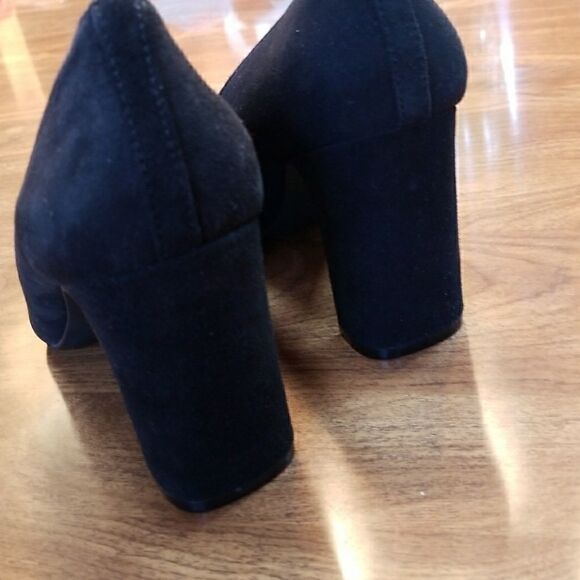 LIZ Claiborne Leather Suede Heels - Picture 4 of 8